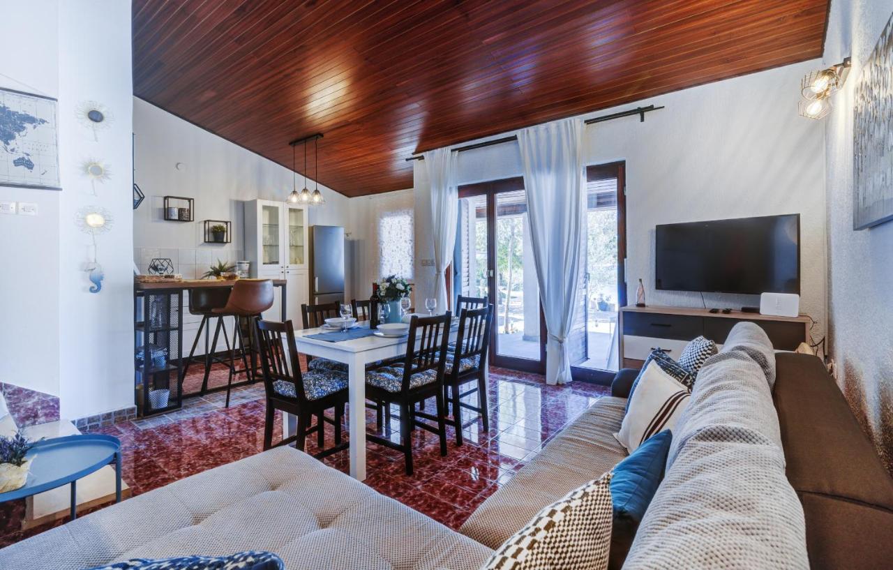Holiday House Kim Кали Экстерьер фото
